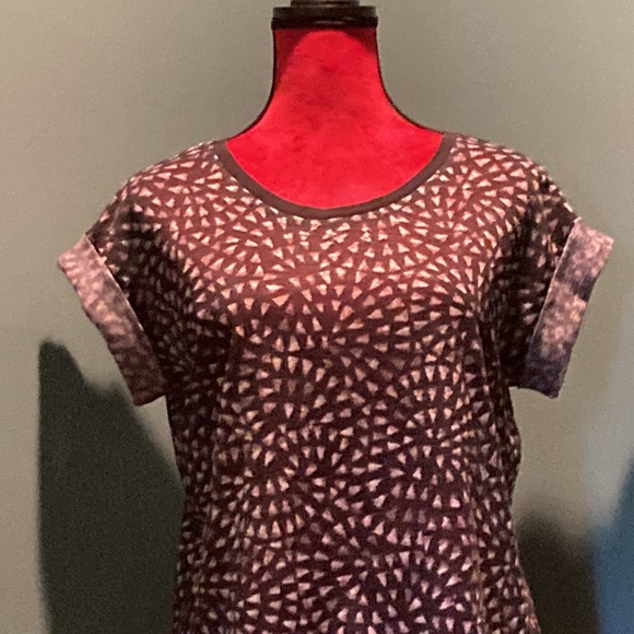 Mossimo Black and Gray Top Size Medium - Picture 2 of 12